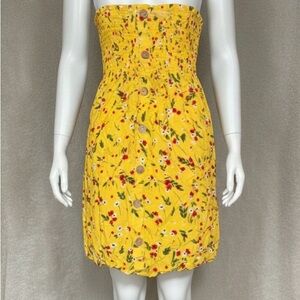 Ambiance Yellow Floral Top with Wooden Button NWOT